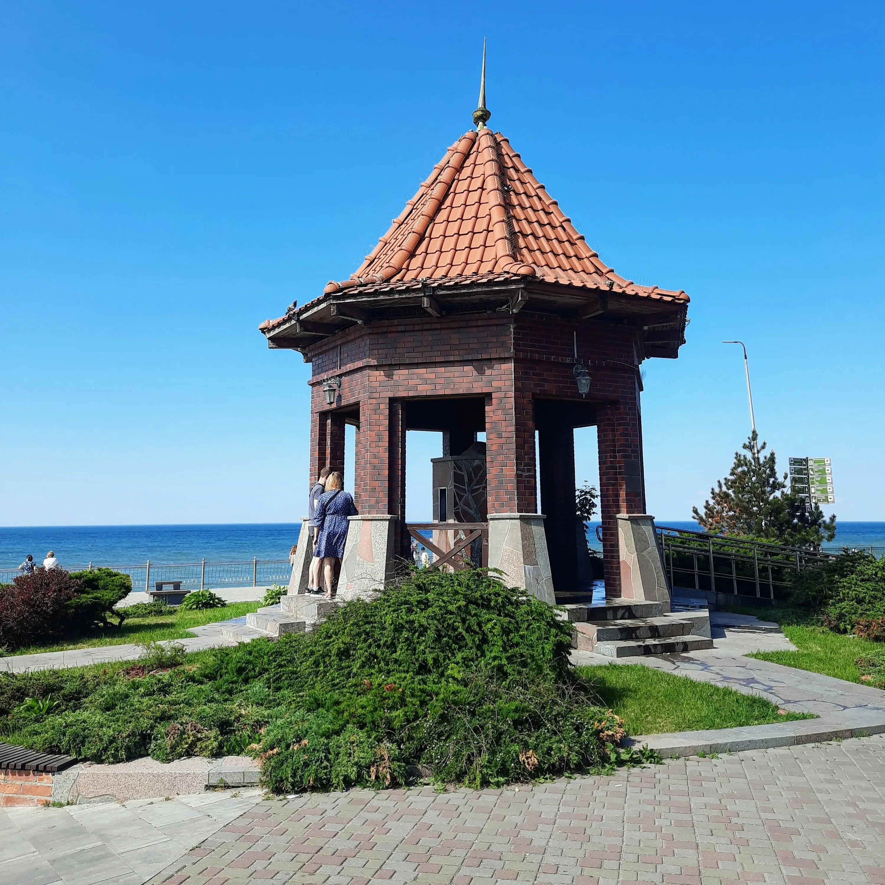 Бювет минеральных вод «Королева Луиза»